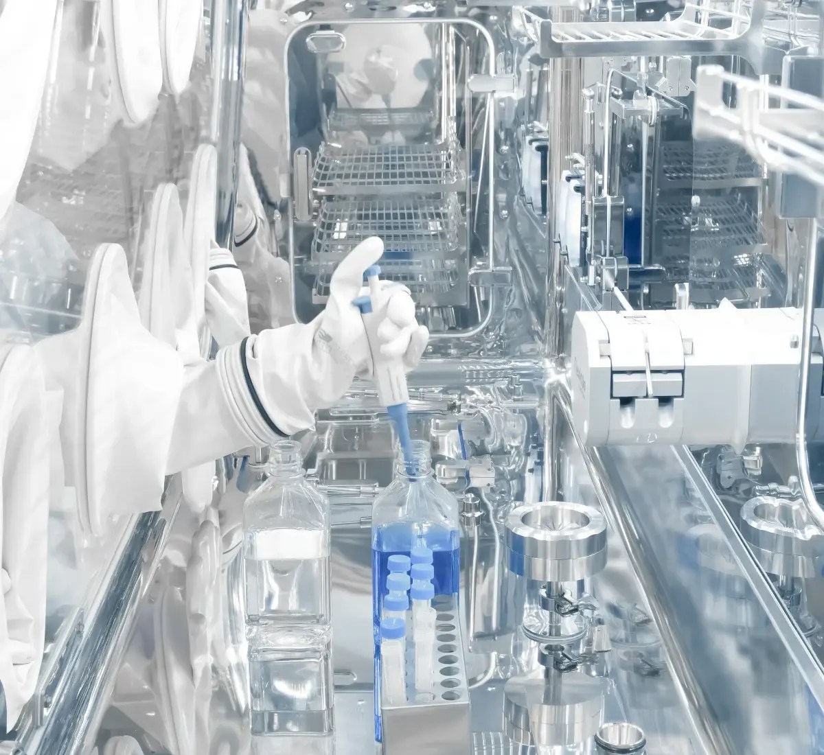 Annex 1 and isolators: what has changed for aseptic manufacturing